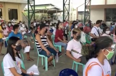 Pamamahagi ng ayuda sa dalawang barangay sa Hagonoy, nauwi sa aberya | Bulacan News