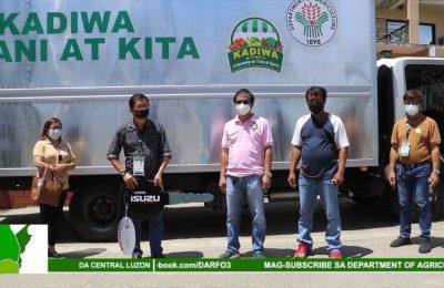 Kaloob ng DA na KADIWA truck sa Talugtog, Nueva Ecija, malaking ginhawa sa mga magsasaka | Agri-Balita Central Luzon