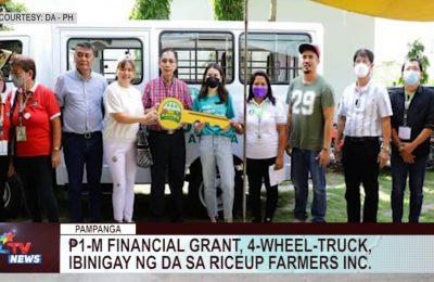 ₱1-M financial grant, 4-wheel-truck, ibinigay ng DA sa Riceup Farmers Inc.