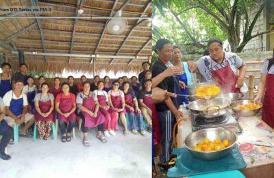 Tarlac farmers learn tomato processing skills from DTI